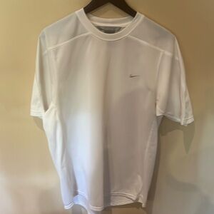 Vintage Nike Silver Tag White Heavy Weave Dress Tee in Size L